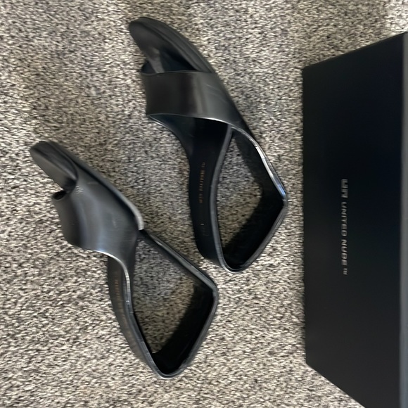 Excellent condition United Nude with box size: 7.5 /39 - Picture 3 of 6